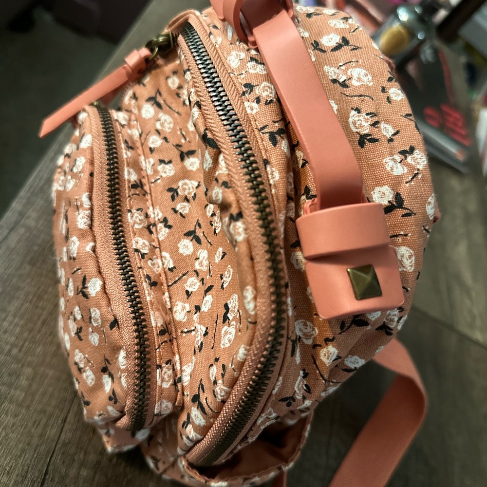 Floral Mini Backpack - Picture 3 of 10